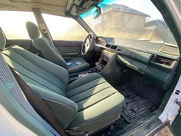124 панель: Mercedes-Benz W124: 1989 г., 2.3 л, Механика, Бензин, Седан — 7