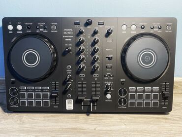 səs mikşeri: Pioneer DDJ-FLX4 DJ Kontroller cihazı. Sadəcə 1 dəfə istifadə edilib