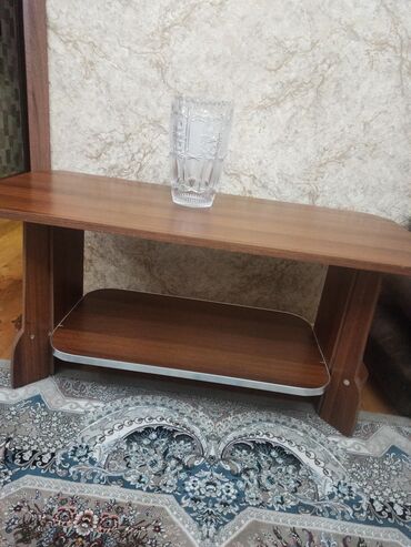 işlənmiş stolar: Divan qabağı stul 30 azn