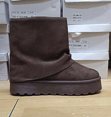Ugg obuća: Ugg cizme
36-41
3800din
PS✨ — 8