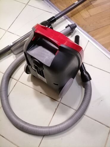 Klasični usisivači: Usisivač SAMSUNG 1600w na papirnu kesu kompletan dobar
 Mirjevo na lalafo.rs — 8 Klasični usisivači: Usisivač SAMSUNG 1600w na papirnu kesu kompletan dobar
 Mirjevo — 8