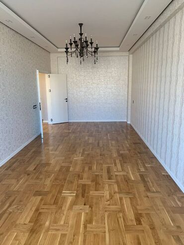 Yeni tikili: 3 otaqlı, Yeni tikili, m. Xalqlar Dostluğu, 96 kv. m — 3