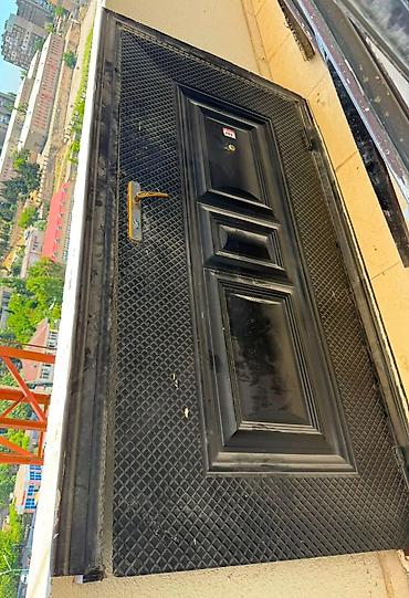 Giris qapisi 100azn Yeni gunesli 2323 leli Məhsul: Giriş