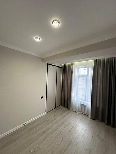 Ремонт под ключ: 🏡 Продается уютная 3-комнатная студия в ЖК «Ала-Тоо»! ✨ Площадь: 56 — 13