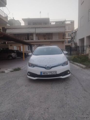 Toyota: Toyota Auris: 1.2 l. | 2017 έ. Χάτσμπακ