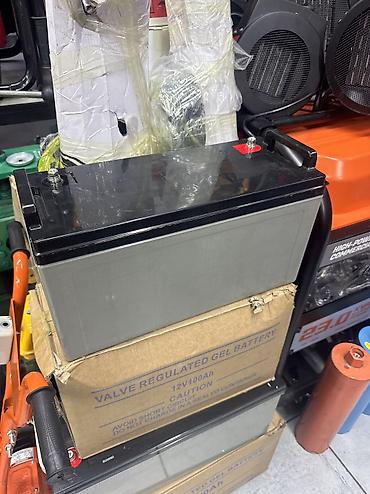 инвертор тока: Инвертор 12V–220V, 5500W (пиковая), чистая синусоида. Инвертор — 6
