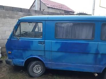 70 сом: Volkswagen : 1993 г., 2.4 л, Кол менен иштөөчү, Дизель, Бус — 3