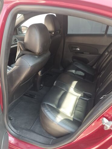Chevrolet: Chevrolet Cruze: 1.8 l | 2013 il 210000 km Sedan