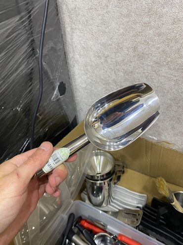 Digər mətbəx aksesuarları: Pincet 3.50azn Savok 8azn mətbəx ləvazimatı (bulka,desert tutan ) 3.5 — 15