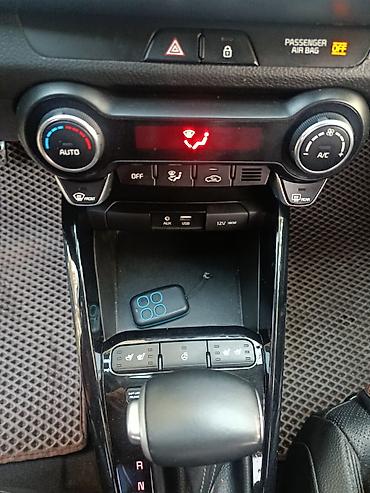 Kia: Kia Stonic: 2018 г., 1.6 л, Автомат, Дизель, Кроссовер — 7