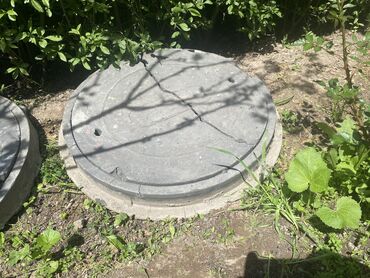 кольцо бетонное для канализации: Пластик люк тяжелый состоянии на фото