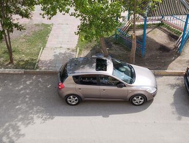 Kia: Kia Ceed: 1.6 l | 2007 il Hetçbek — 9