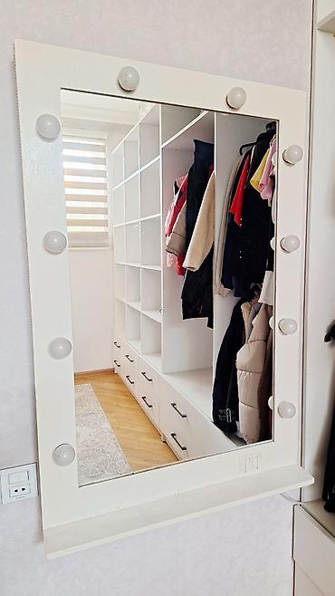 liko design xoncalar: Vizaj güzgüsü – LED işıqlı, divara quraşdırılan model - Ölçü: təxmini — 2