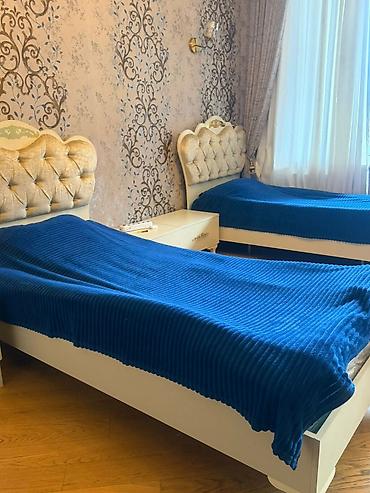 ekler: İki ədəd klassik tərz tək nəfərlik çarpayı dəsti - Ölçü: tək nəfərlik — 1