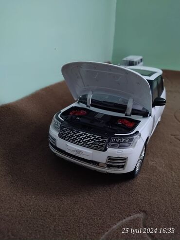 Avtomobil modelləri: 1:24Range Rover modelka qiymət 15manat poçtla göndəriş 5manat