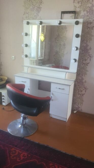 раковина железная: Даараткана үчүн үстөл, Колдонулган, Күзгүсү менен, түсү - Ак, ЛДСП