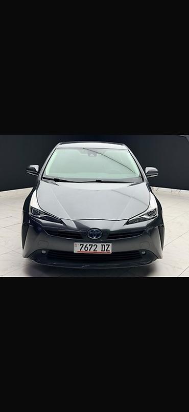 Toyota: Toyota Prius: 2021 г., 1.8 л, Автомат, Гибрид, Хэтчбэк — 3