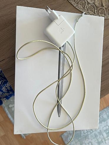 apple macbook air: Apple MacBook Air 2013 - Model: MacBook Air 13" (gümüş/alüminium — 8