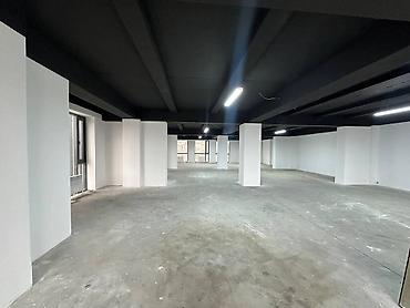Аренда офисов, 232 м², 1 линия, С отдельной кухней, С системой безопасности at lalafo.kg Аренда офисов, 232 м², 1 линия, С отдельной кухней, С системой безопасности