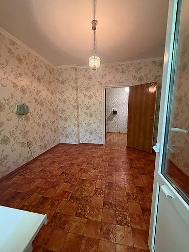 Продажа квартир: 3 комнаты, 62 м², Асанбай мкр 105 серия, 1 этаж — 3