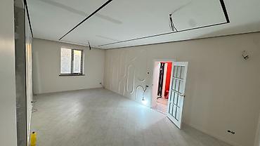 Продажа коттеджей и домов: 4 комнаты, 180 м², 4 соток, Бишкек, Рухий Мурас ж/м Агентство недвижимости — 8
