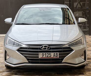 хюндай авто: Hyundai Elantra: 2018 г., 2 л, Автомат, Бензин, Седан