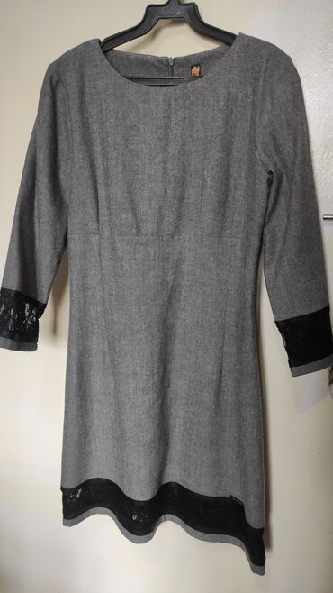 женские платья из органзы: M (EU 38), цвет - Серый