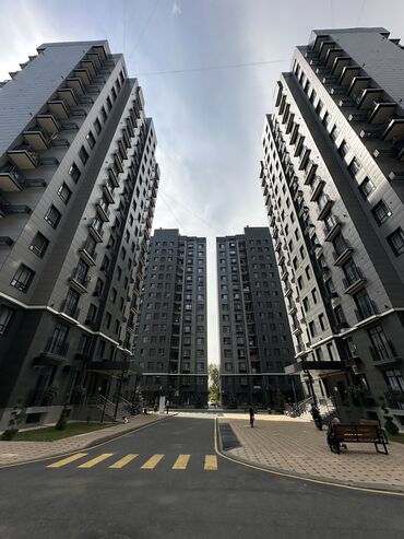 недвижимость в чолпон ате: Продаю полноценную 2х-комнатную квартиру элитка в центре города✨🔥