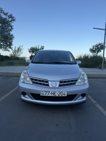 Nissan: Nissan Tiida: 1.5 l | 2011 il Hetçbek