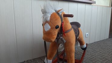 33 объявлений | lalafo.kg: Продаётся игрушечная лошадь, в отличном состоянии, со звуковыми