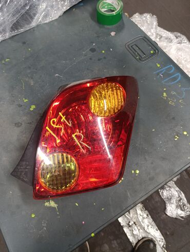 Стоп-сигналы: Задний правый стоп-сигнал Toyota 2004 г., Б/у, Оригинал, Япония