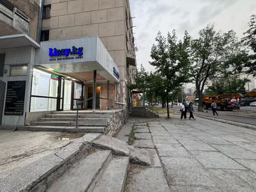 купить участок под бизнес в бишкеке: Ижарага берем Дүкөн, Турак үйдө, 10 кв. м Иштеп жаткан, Жабдуулары менен, Ремонту менен, Электр жарыгы, Кирүү өзүнчө, 1-сызык