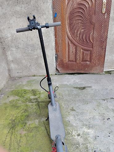 elektrik sukuter: Elektrik skuter – şəhər içi sürüş üçün praktik model Xüsusiyyətlər: - — 4