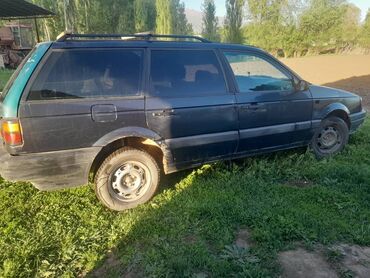 Volkswagen: Volkswagen Passat: 1991 г., 1.8 л, Механика, Бензин, Универсал