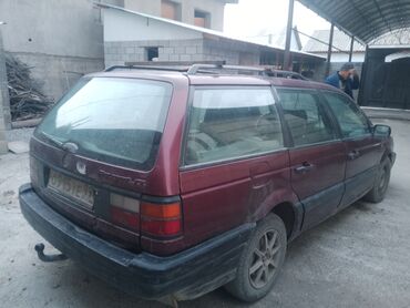 поперечный рейлинг: Volkswagen Passat: 1991 г.