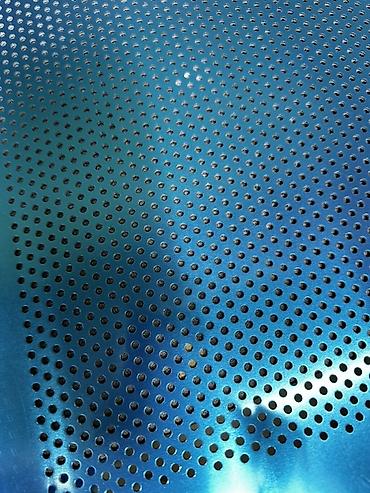 Кондитерский инвентарь: Перфорированные и гладкие противни для выпечки (пекарские листы) — 18