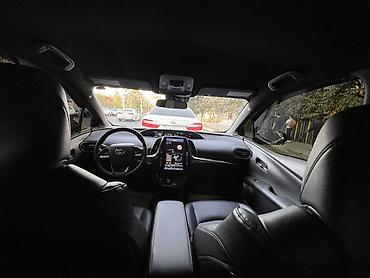 saf: Toyota Prius: 2018 г., 1.8 л, Автомат, Гибрид, Хэтчбэк — 7