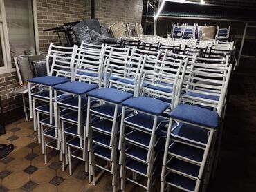 Стулья для кухни: Железные стулья срочно! Продаются железные стулья, осталось — 24