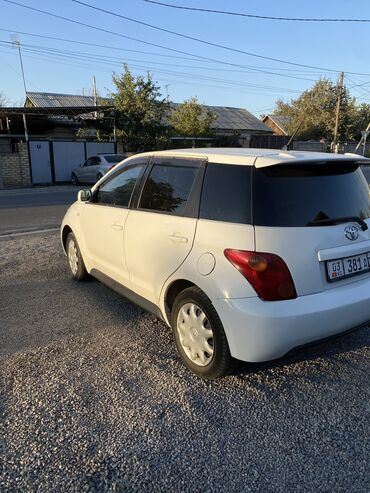 Toyota: Toyota ist: 2003 г., 1.5 л, Автомат, Бензин — 6