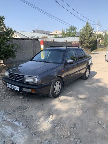 парок на венто: Volkswagen Vento: 1994 г., 1.8 л, Механика, Бензин, Седан