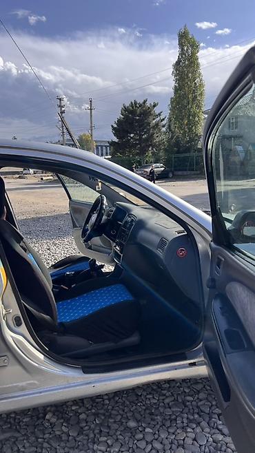 Toyota: Toyota Avensis: 2000 г., 2 л, Механика, Дизель, Седан — 5