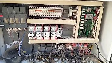 Другое холодильное оборудование: Rhoss 140KWt -4 kompressorlu 2 konturlu. Hər konturda 2 kompressor — 2