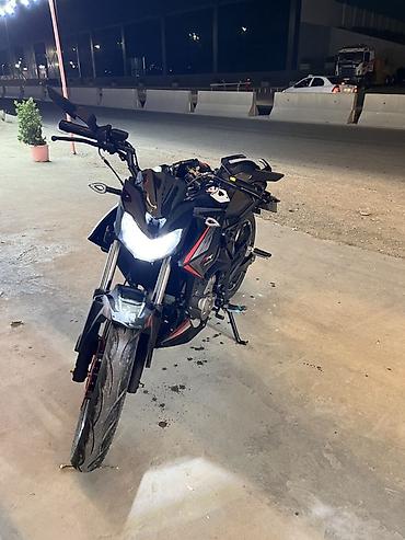 vespa moped: - İhonzda, 200 sm3 — 4