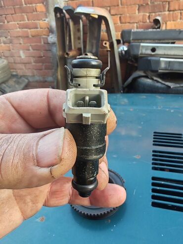 Auto delovi: Dizna ubrizgavanja goriva Lada 21214i Niva, Lada 112 br.3. Polovno — 5