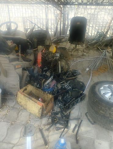 Дроссельные заслонки: Автозапчасти и комплектующие Предлагается набор разнородных — 2