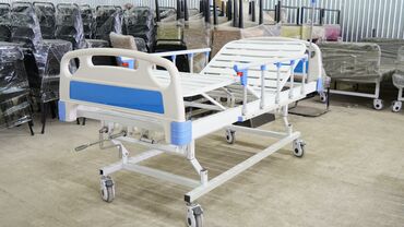 Медицинская мебель: Кровать медицинская 4-х секционная с подъемным винтовым механизмом с