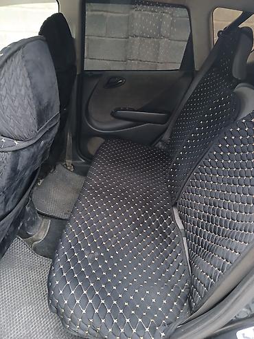 Продажа авто: Honda Fit: 2004 г., 1.3 л, Вариатор, Бензин, Хэтчбэк — 5