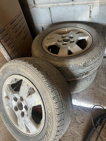 Дөңгөлөктөр монтажда 195 / 65 / R 15, All-season, Колдонулган, Комплект, Жеңил унаалар, Куйма, тешиктери - 5 — 2