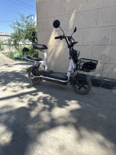 велосипед smart trike recliner: Электрический велосипед брал месяц назад почти новый зарядка
