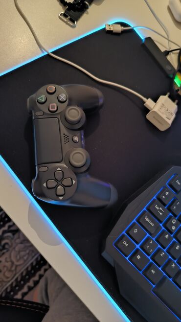 personal kompyuterler: Ps4 pultu az islenib komp qosub oynamaq ucun arada isdifade elemisem